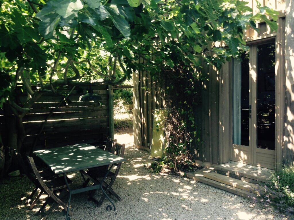 cabane insolite hebergement Fontvieille mont paon