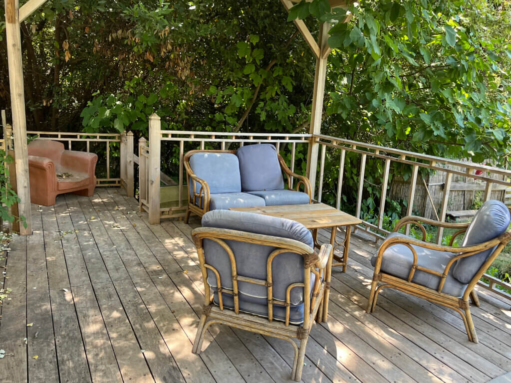 gites cabane Fontvieille 13990