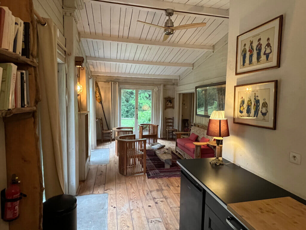 location saisonniere piscine fontvieille.